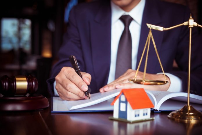 The Role of Real Estate Lawyers in Drafting Co-Tenancy Agreements