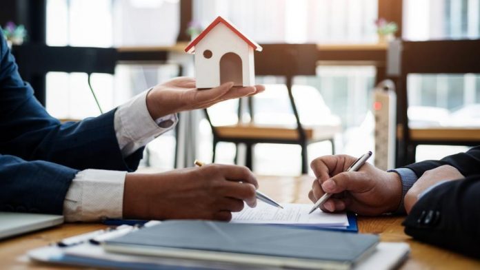 The Role of Real Estate Lawyers in Drafting Developer Agreements