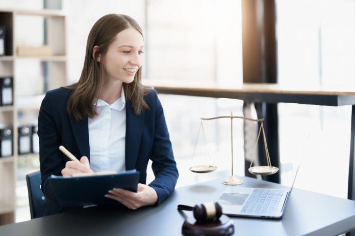 The Role of IT Lawyers in Drafting Software Agreements